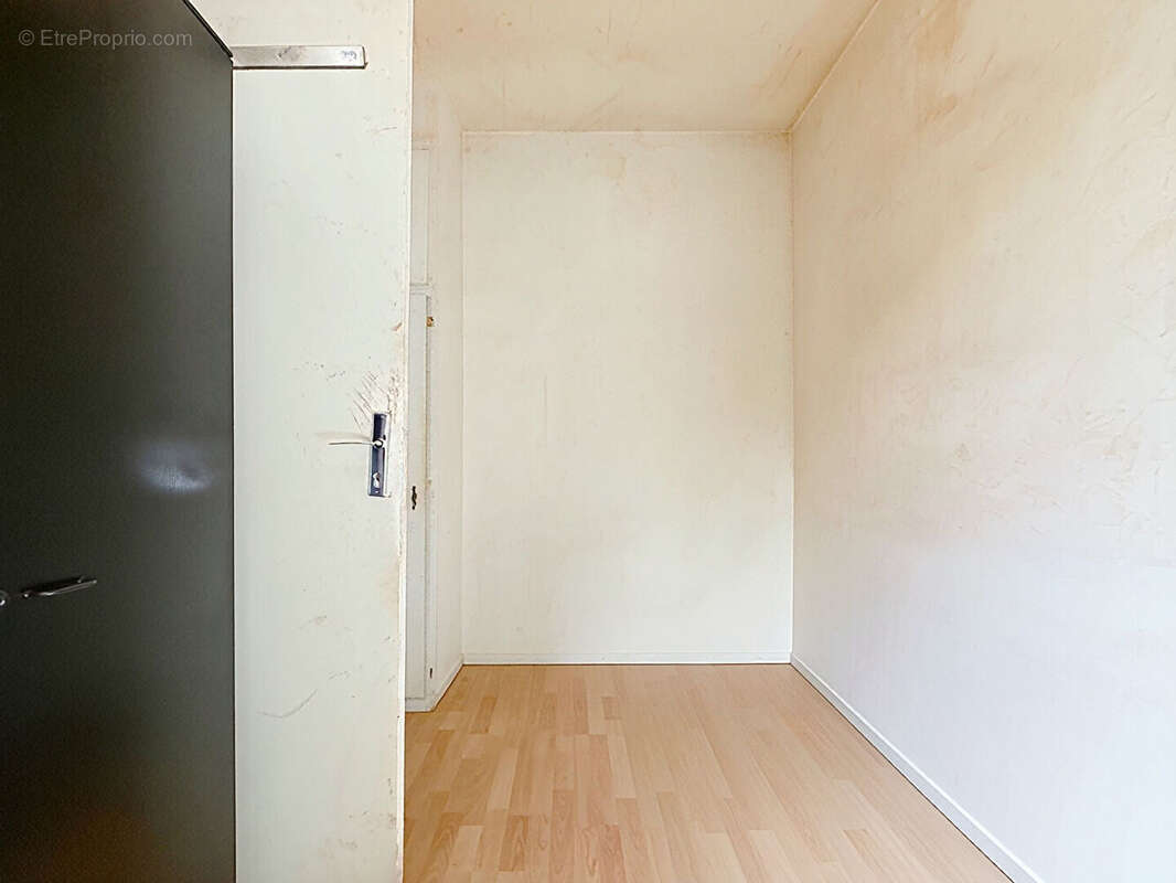 Appartement à PARIS-1E