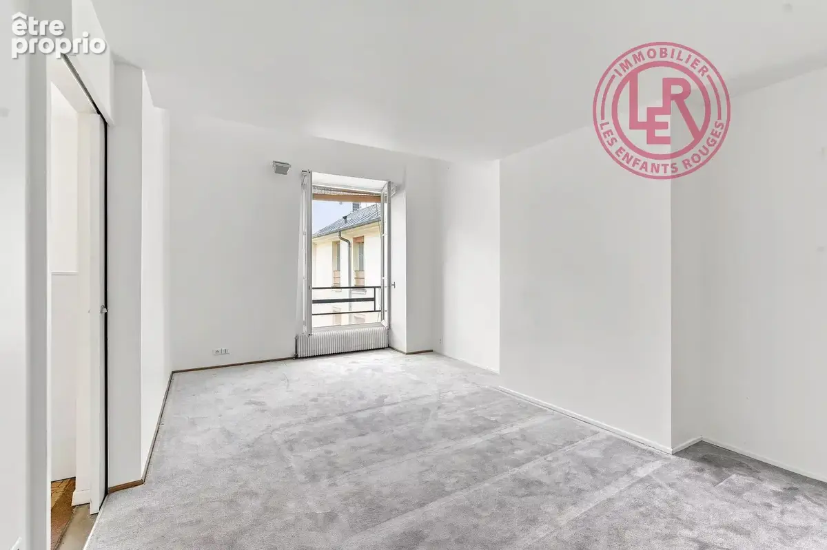 Paris 3ème - Enfants Rouges / République - Duplex en dernier étage dans un style loft - photo 6