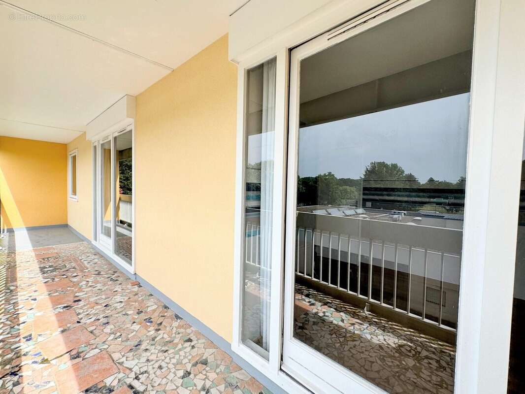 Appartement à ELANCOURT