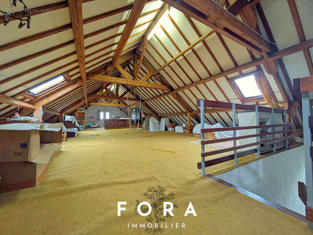 Maison à CONDE-SUR-NOIREAU