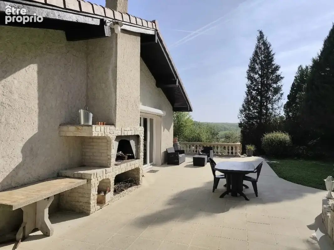 Maison à vendre 7 pièces VOEUIL ET GIGET (16) - photo 11