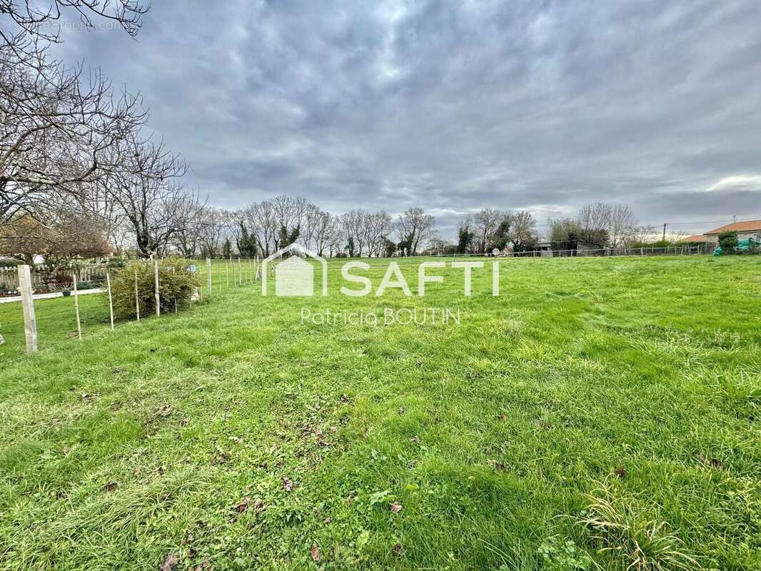 Photo 2 - Terrain à NIORT