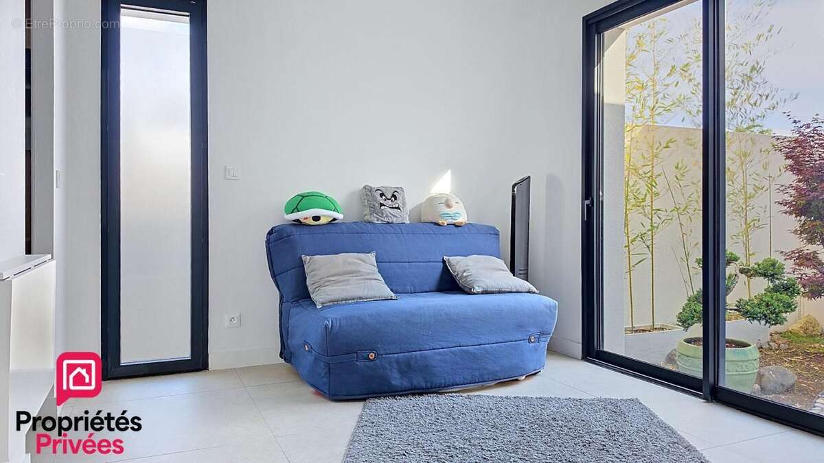 Maison à LES MATHES