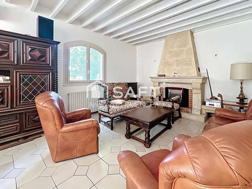 Maison 120 m² à Prignac-Et-Marcamps  - photo 2