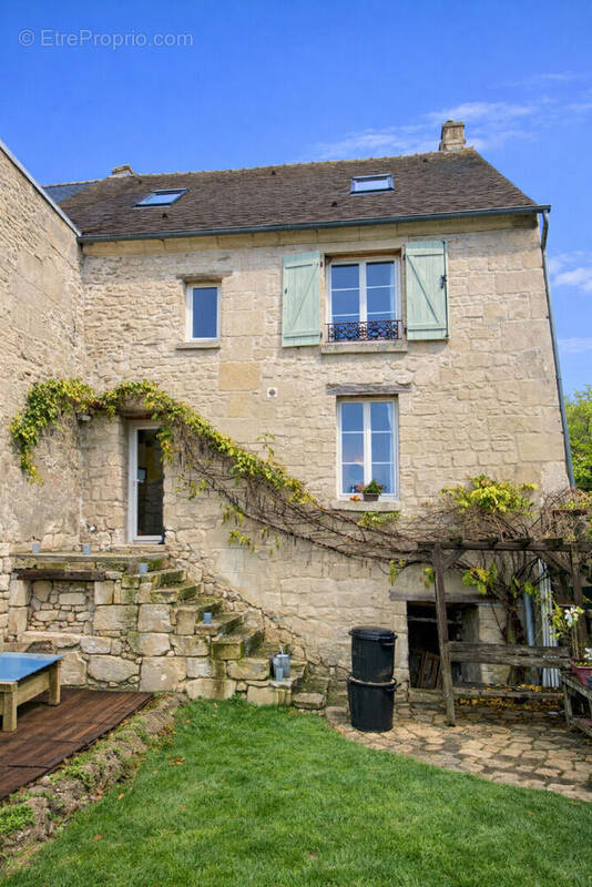 Maison à CREPY-EN-VALOIS