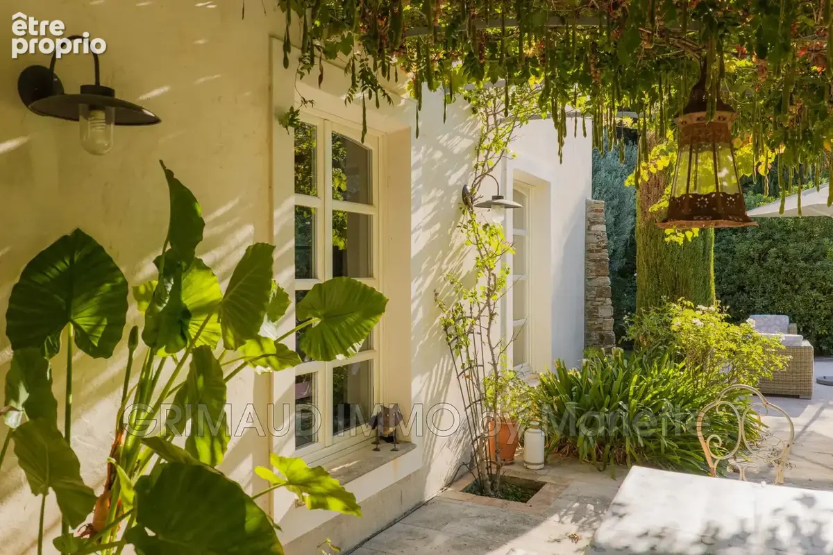 Maison 7 pièces 234 m² à vendre à Grimaud (83310) - photo 7