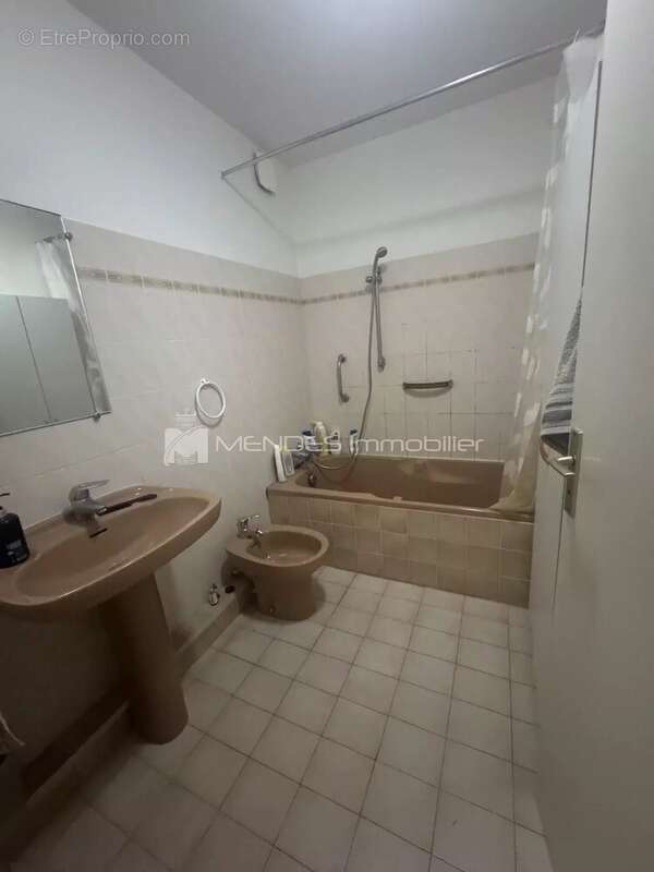 Appartement à ROQUEBRUNE-CAP-MARTIN