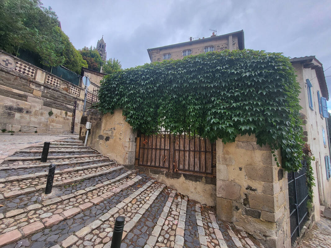 Appartement à LE PUY-EN-VELAY