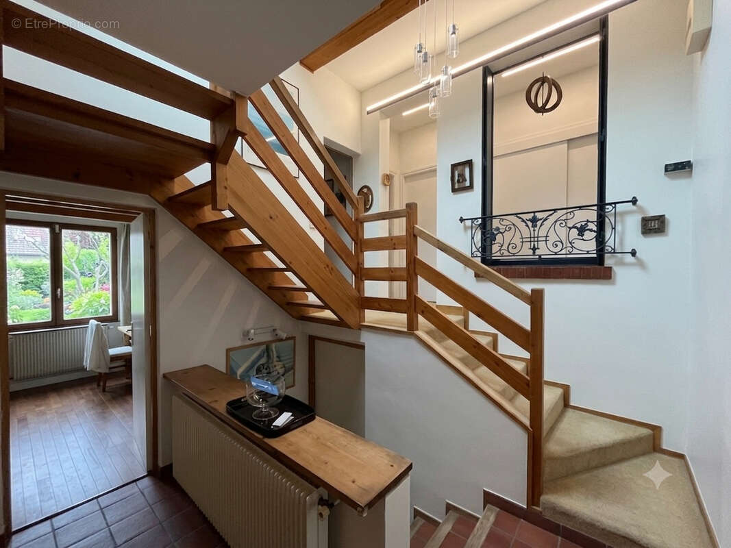 Maison Viroflay 8 pièce(s) 164 m2 - photo 6