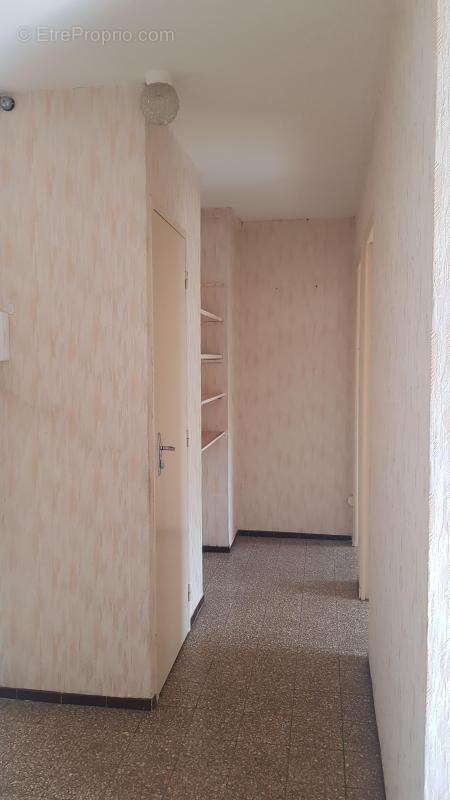 Appartement à PORT-SAINT-LOUIS-DU-RHONE