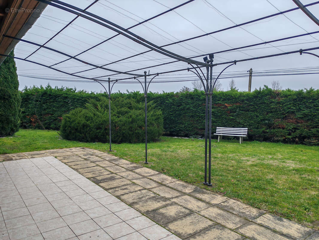 Maison à LISLE-SUR-TARN