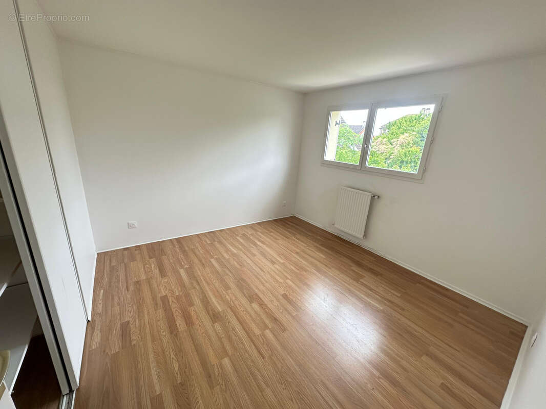 Maison à SAVIGNY-LE-TEMPLE