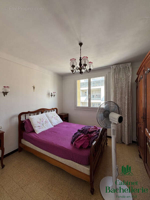 Appartement à MARSEILLE-4E