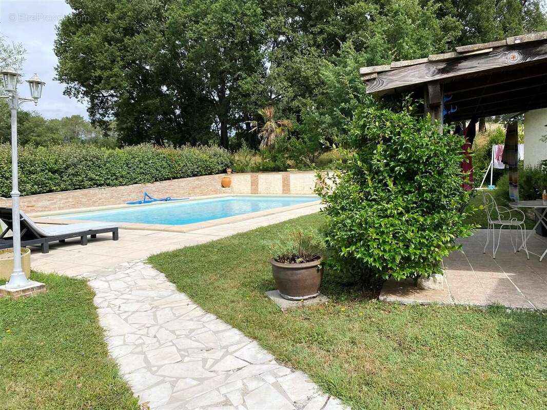 Maison à LA SAUZIERE-SAINT-JEAN