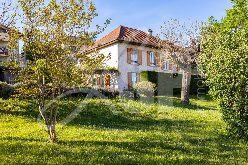 Maison T5 avec petite dépendance