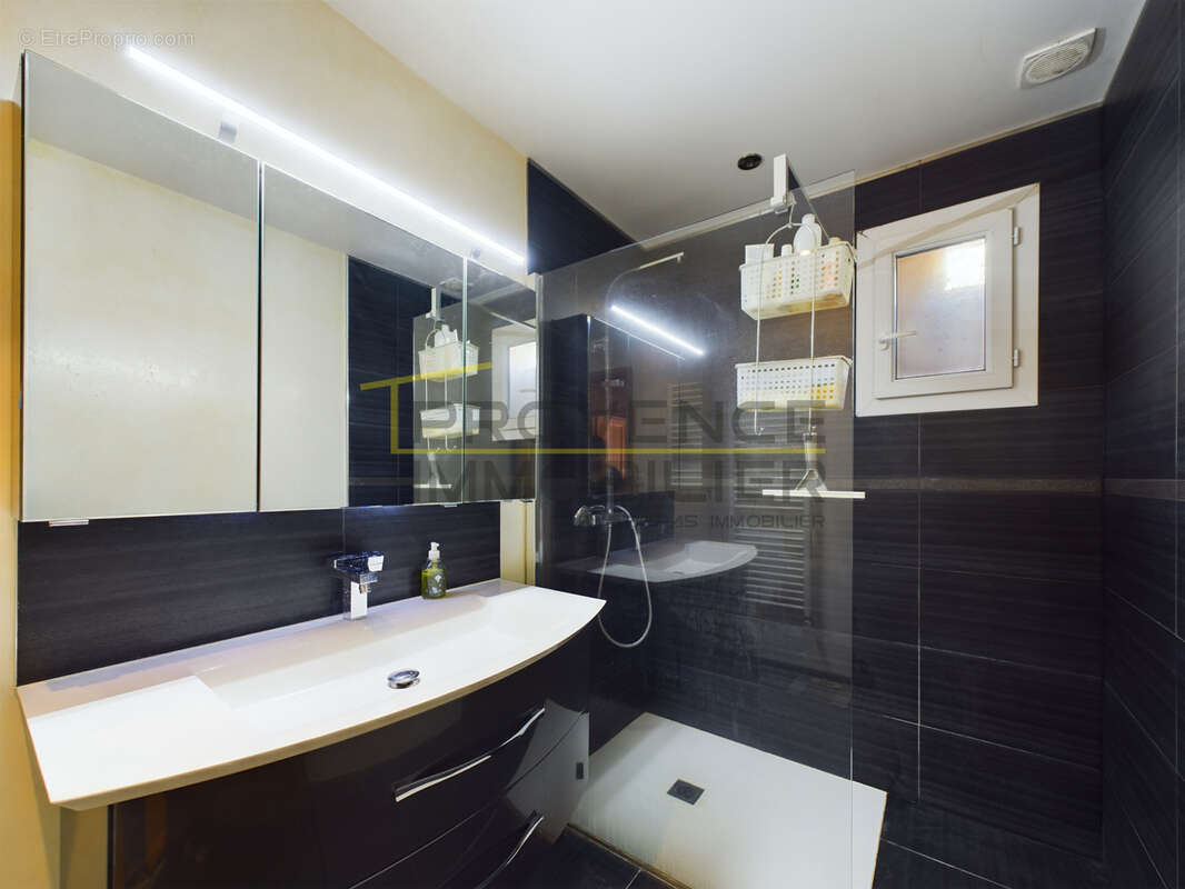 Grande maison avec 7 chambres à vendre à Montélimar - photo 17