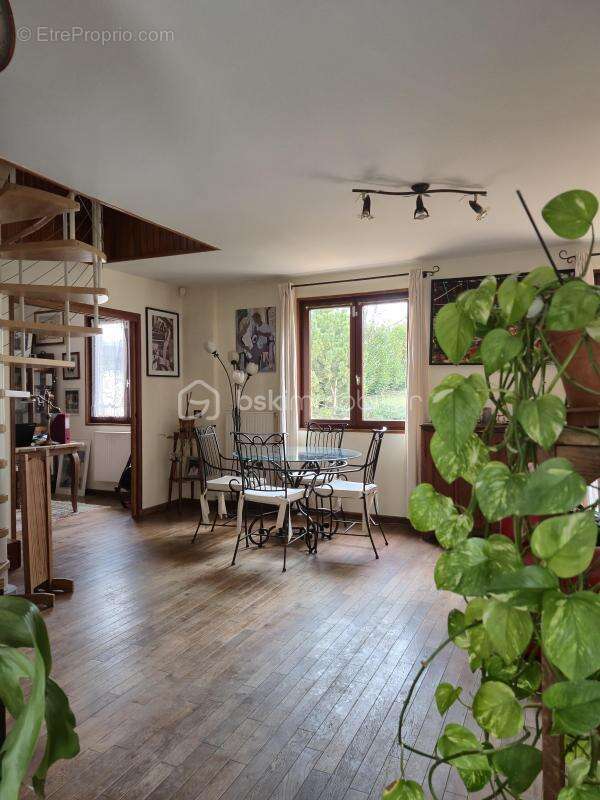 Maison 108 m² – 4 chambres – Terrain 1 120 m² – Garage - photo 6