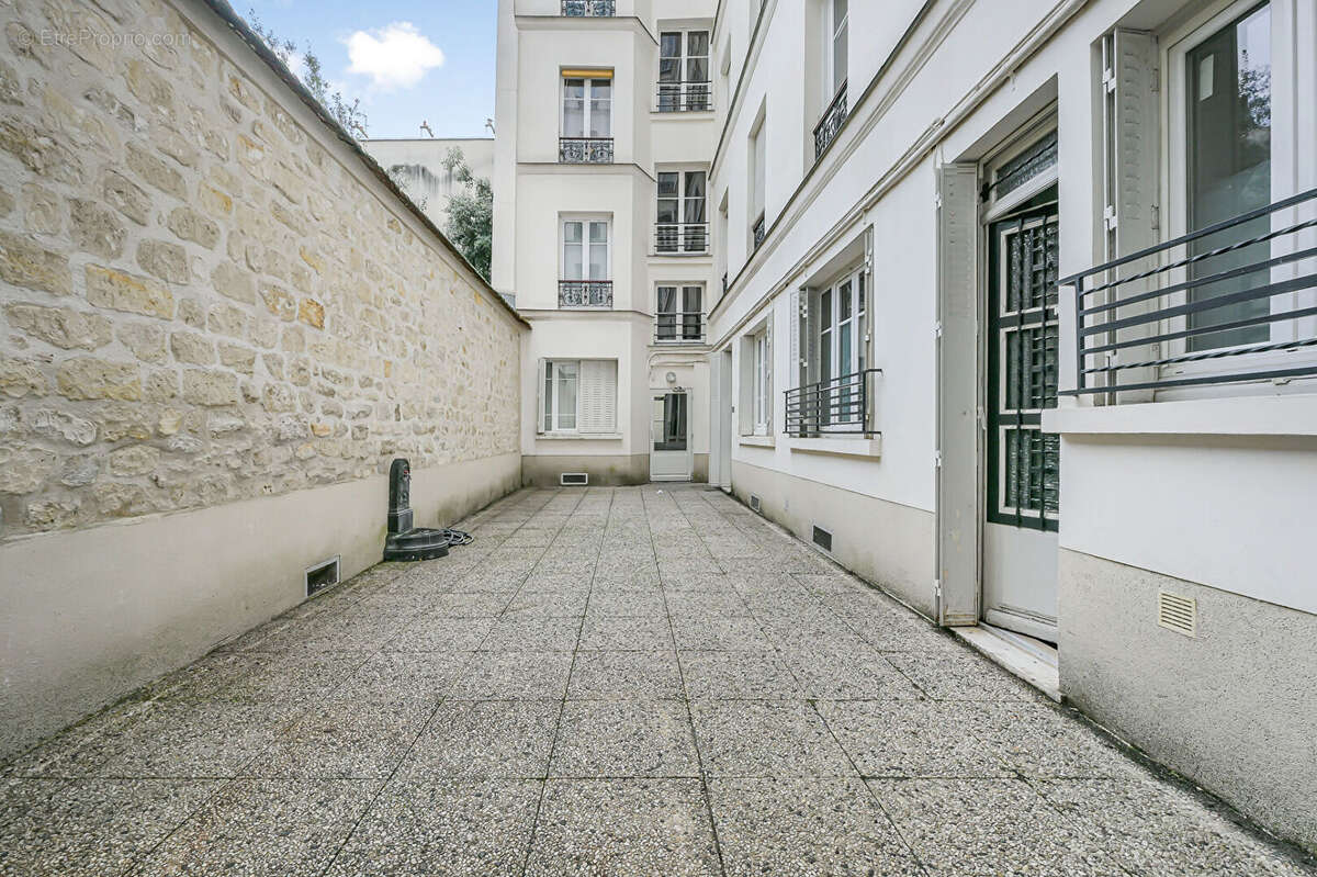 Commerce à PARIS-12E