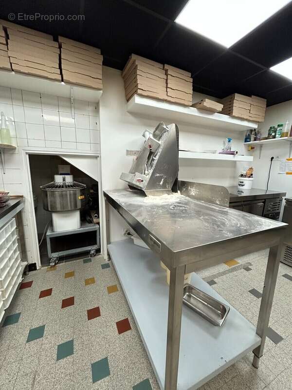 Commerce à HAUTERIVES