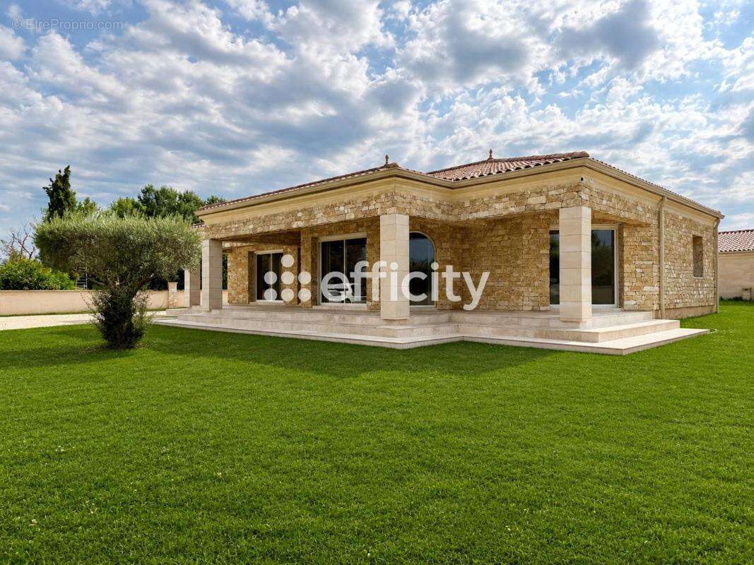 Maison 129 m² à Ambares-Et-Lagrave  - photo 14