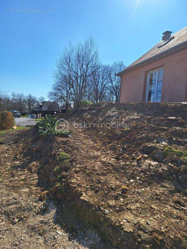 Maison à MONTHERME