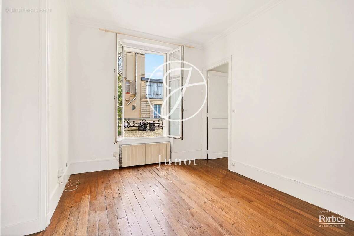 Appartement à VERSAILLES
