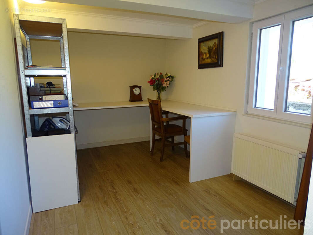 Maison à LE CHATELET