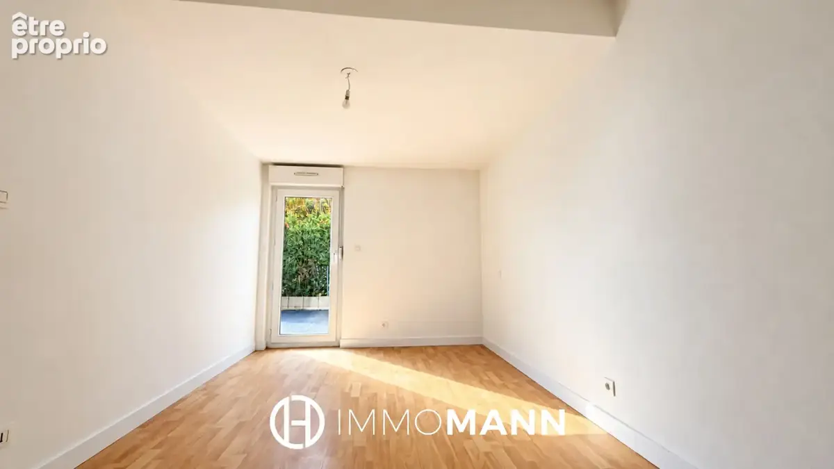Duplex inversé avec jardin, terrasses, garage et parking - photo 22