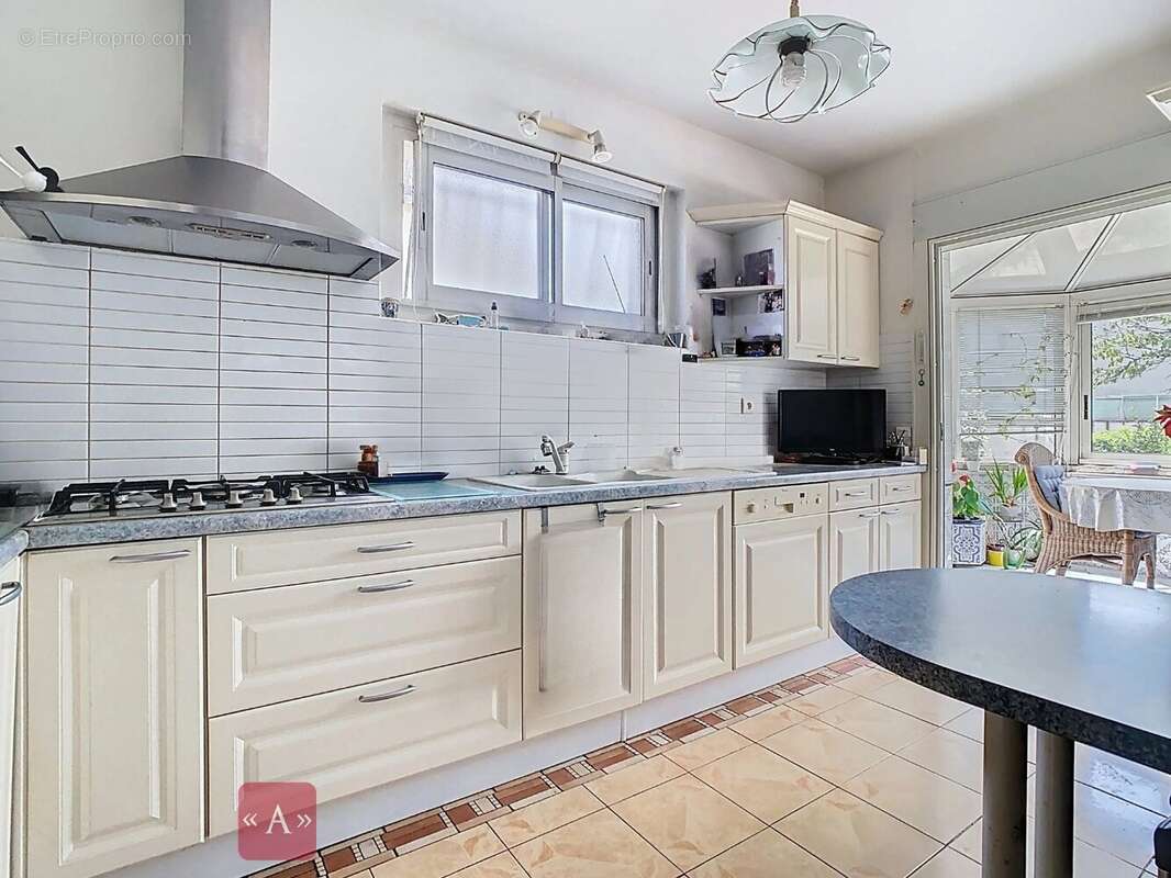 Maison à SAINT-SULPICE