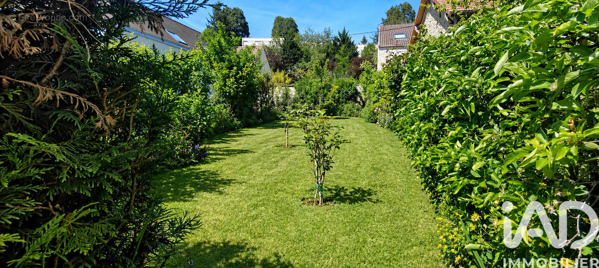 Photo 1 - Maison à SAINT-ARNOULT-EN-YVELINES