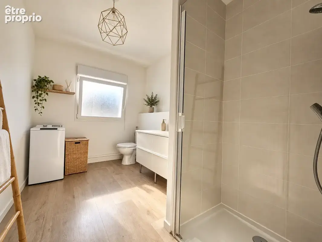 Lille wazemmes   élégant t2 avec balcon côté jardin, exposé sud-ouest - photo 7