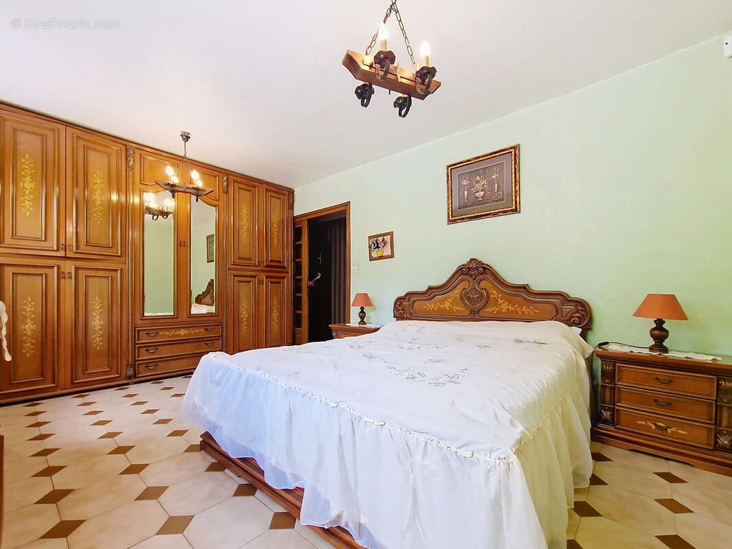 Maison à SAINT-MARTIN-D'HERES