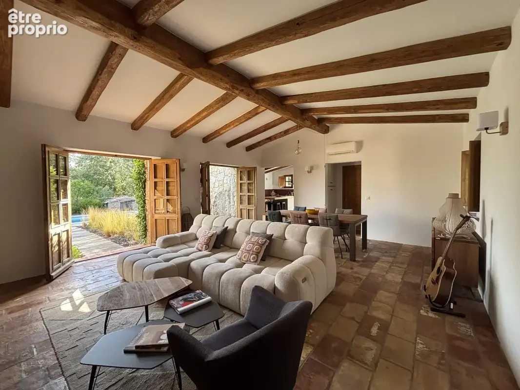 Charmante bergerie de 116m2 avec piscine et jardin arboré - photo 4