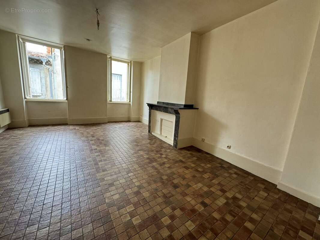 Appartement à CARCASSONNE