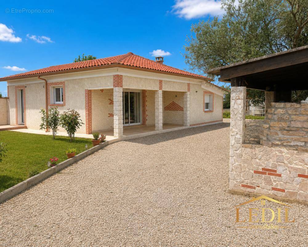 Maison à CASTELSARRASIN