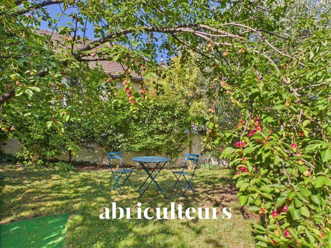 Maison à RUEIL-MALMAISON