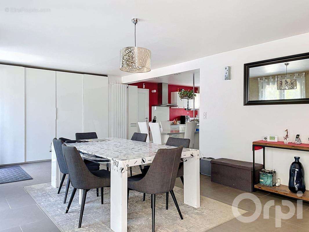 MAISON 7 pièces 147m2 à Longjumeau (Balizy) - photo 3