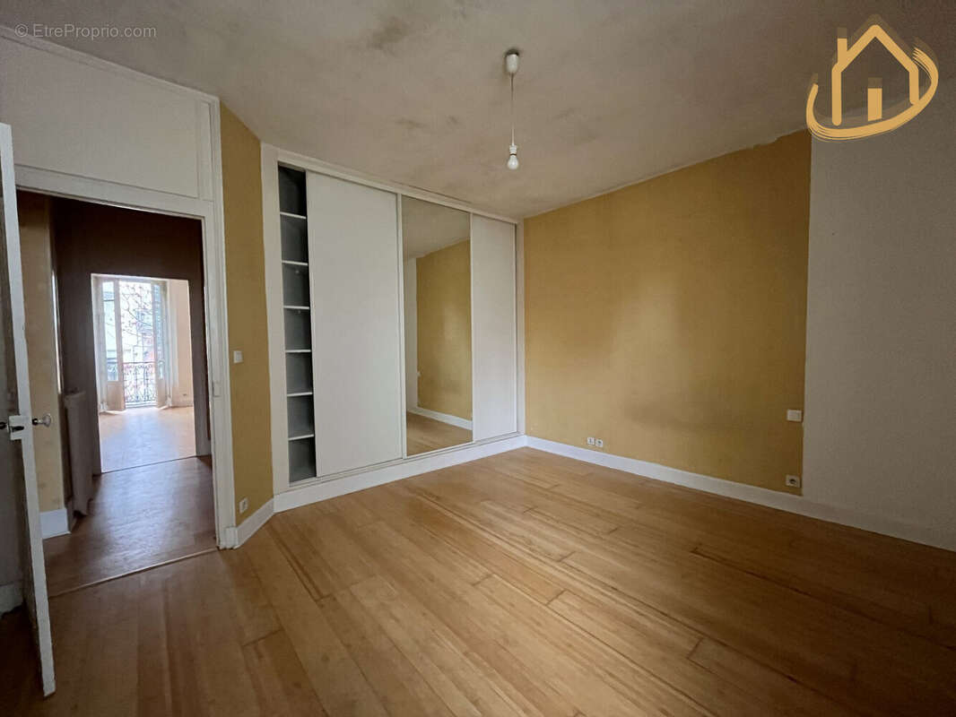 Appartement à VICHY