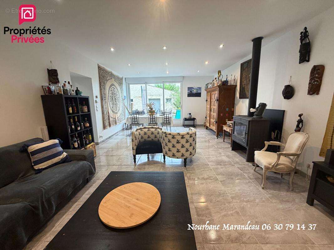 Charentaise - 159 m2 - 3 chambres - Grandes dépendances - PRIX  282 150  HAI - photo 3