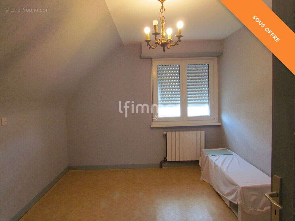 Maison avec une dépendance, sur 7 ares - photo 13