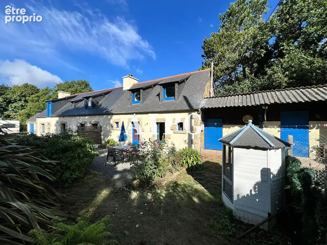 Maison à LANVOLLON
