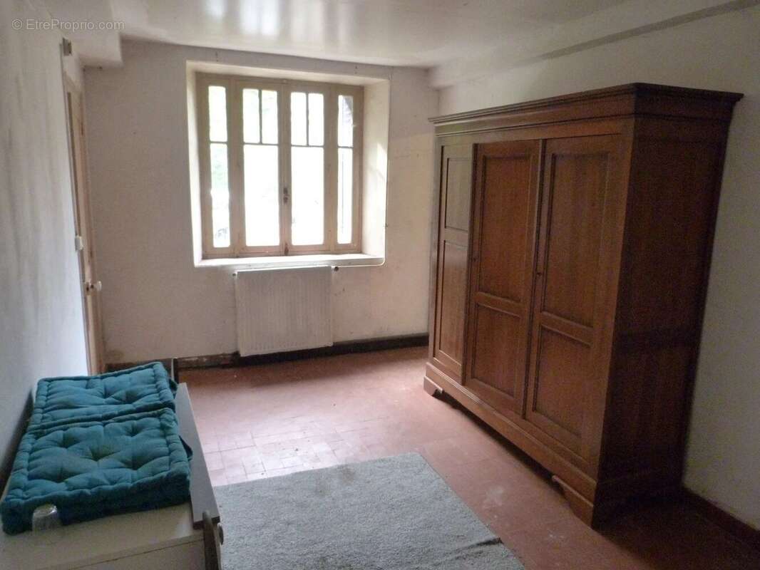 Maison à SAINT-HILAIRE-DE-COURT