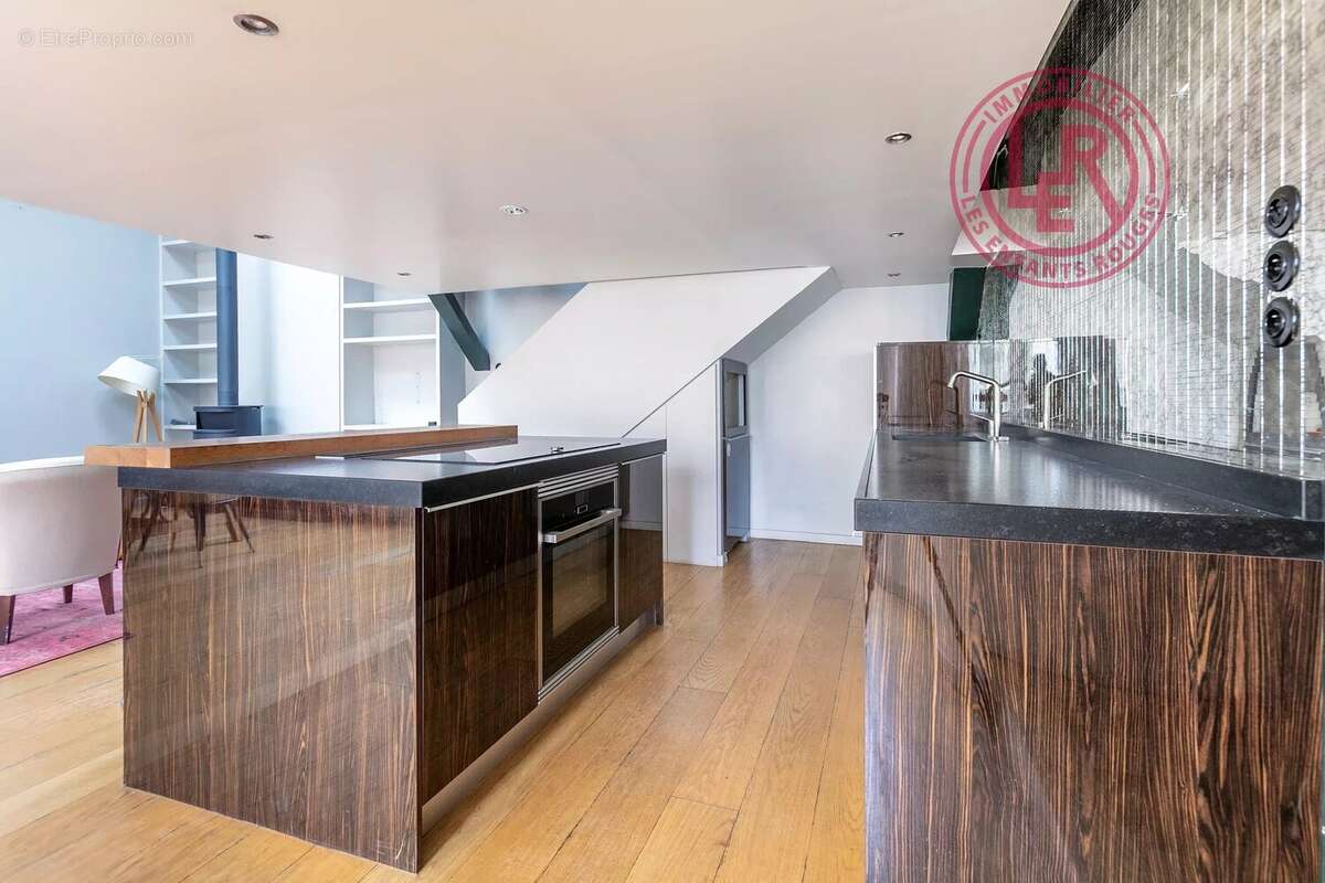 Appartement à PARIS-11E