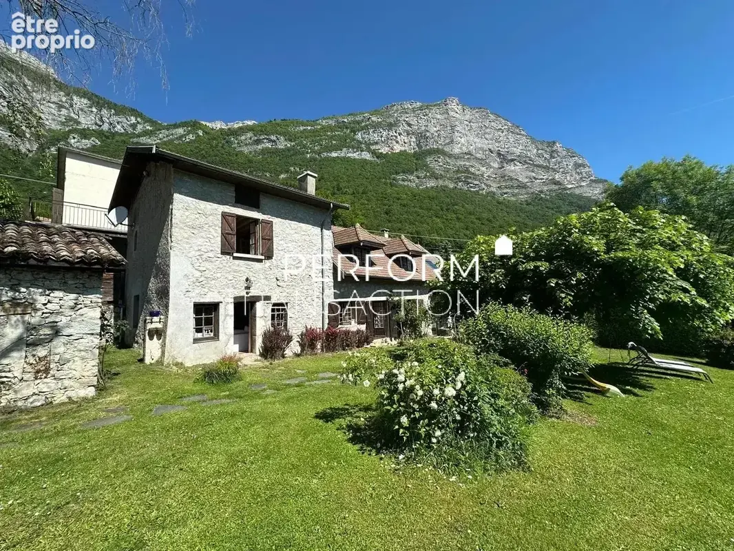 COUP DE CŒUR : Maison en pierre d'environ proche Grenoble - photo 2
