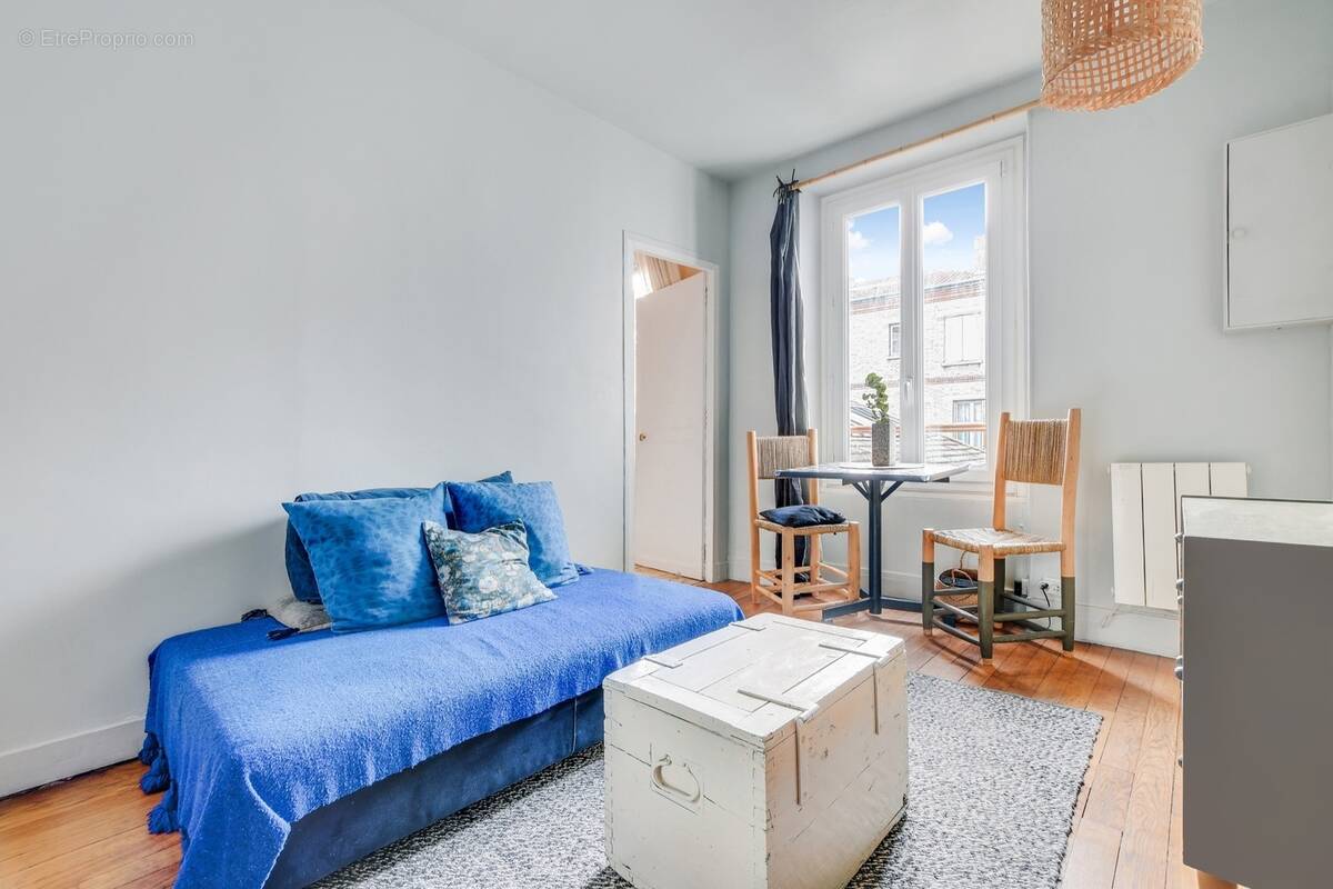 Appartement à PARIS-20E