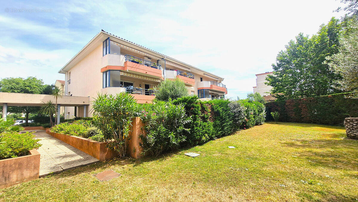Appartement à FREJUS