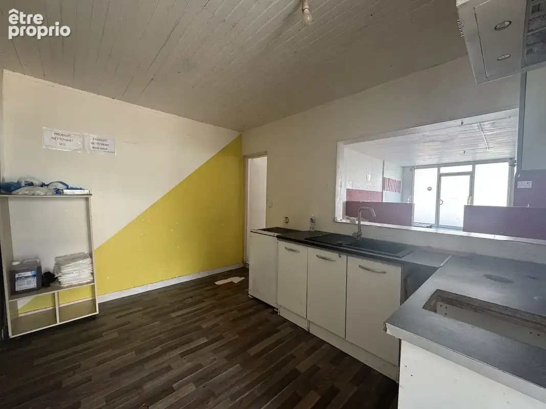 VILLENEUVE SUR LOT, idéal investisseurs 4 garages et un local - photo 12