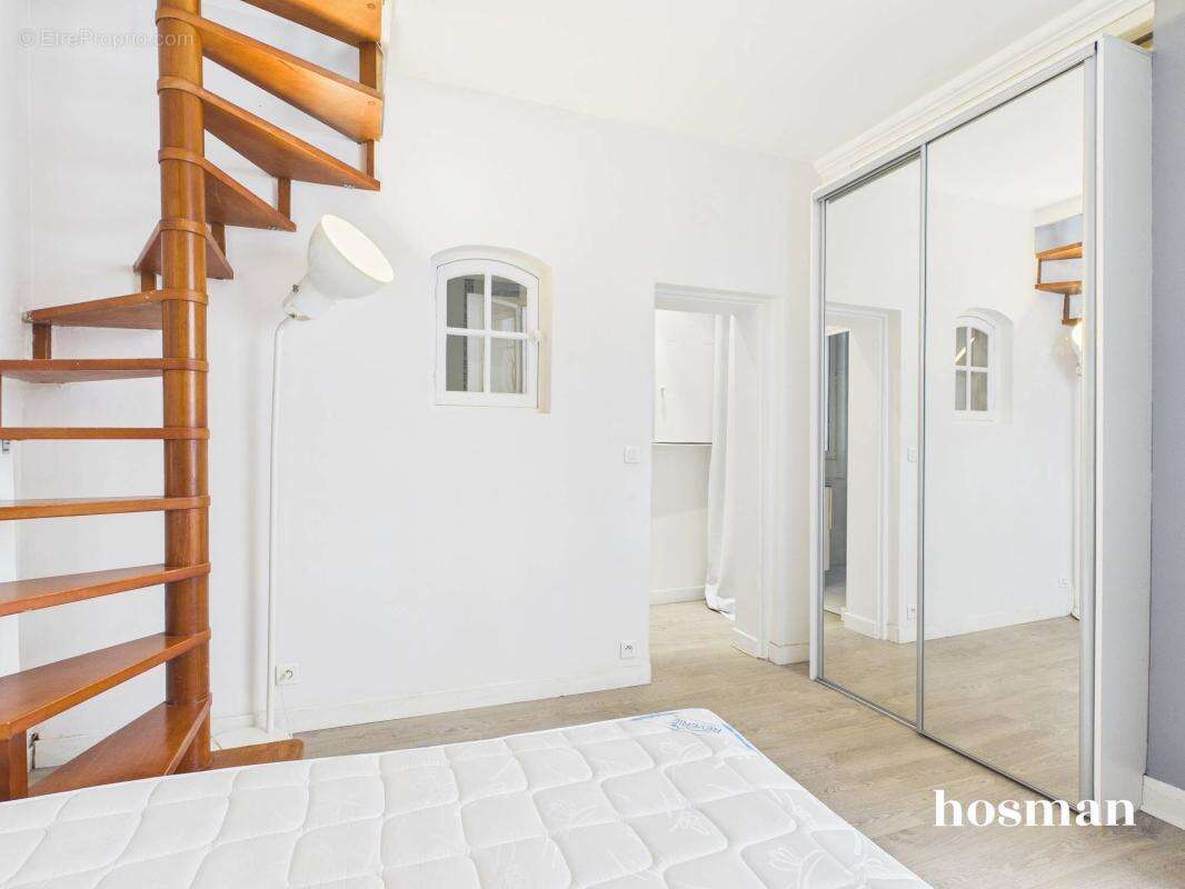 Appartement à PARIS-14E