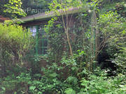 Terrain à AMBRIERES-LES-VALLEES