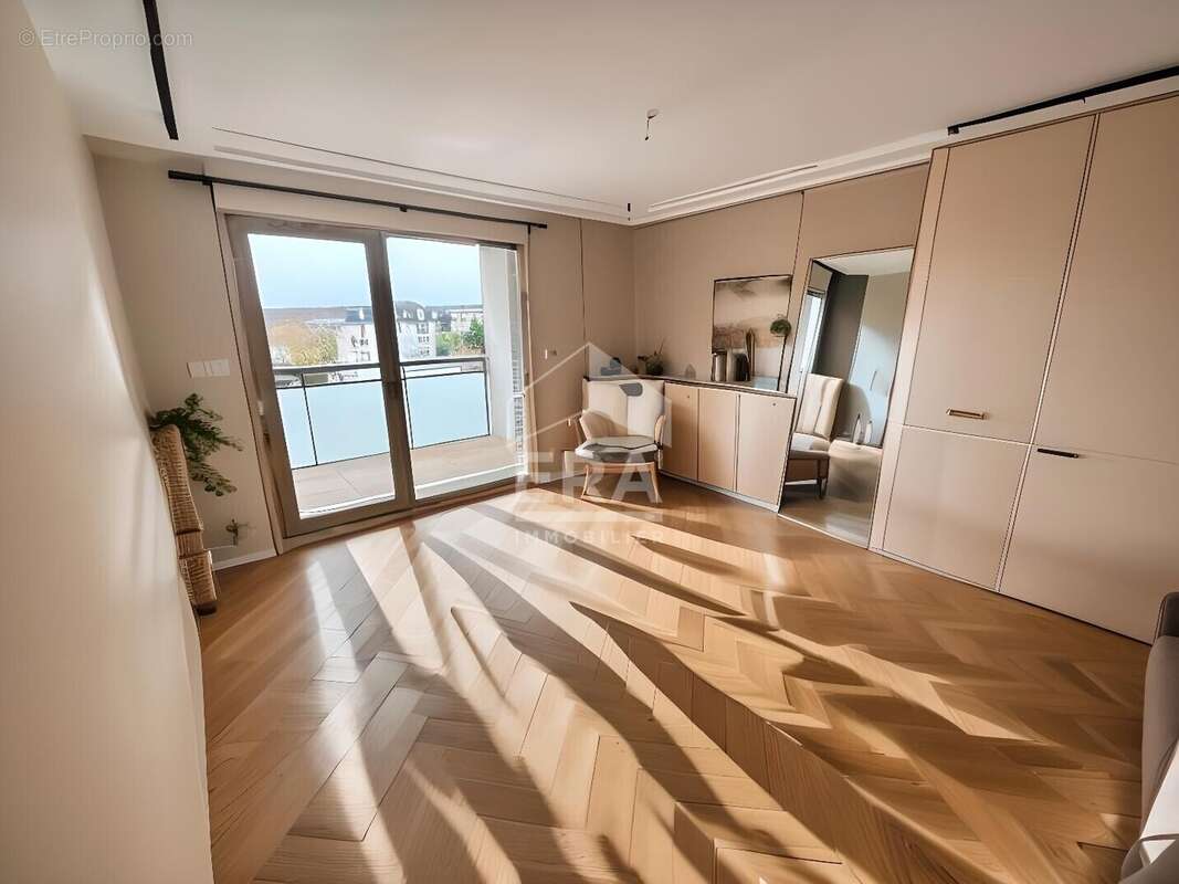Appartement à LES CLAYES-SOUS-BOIS